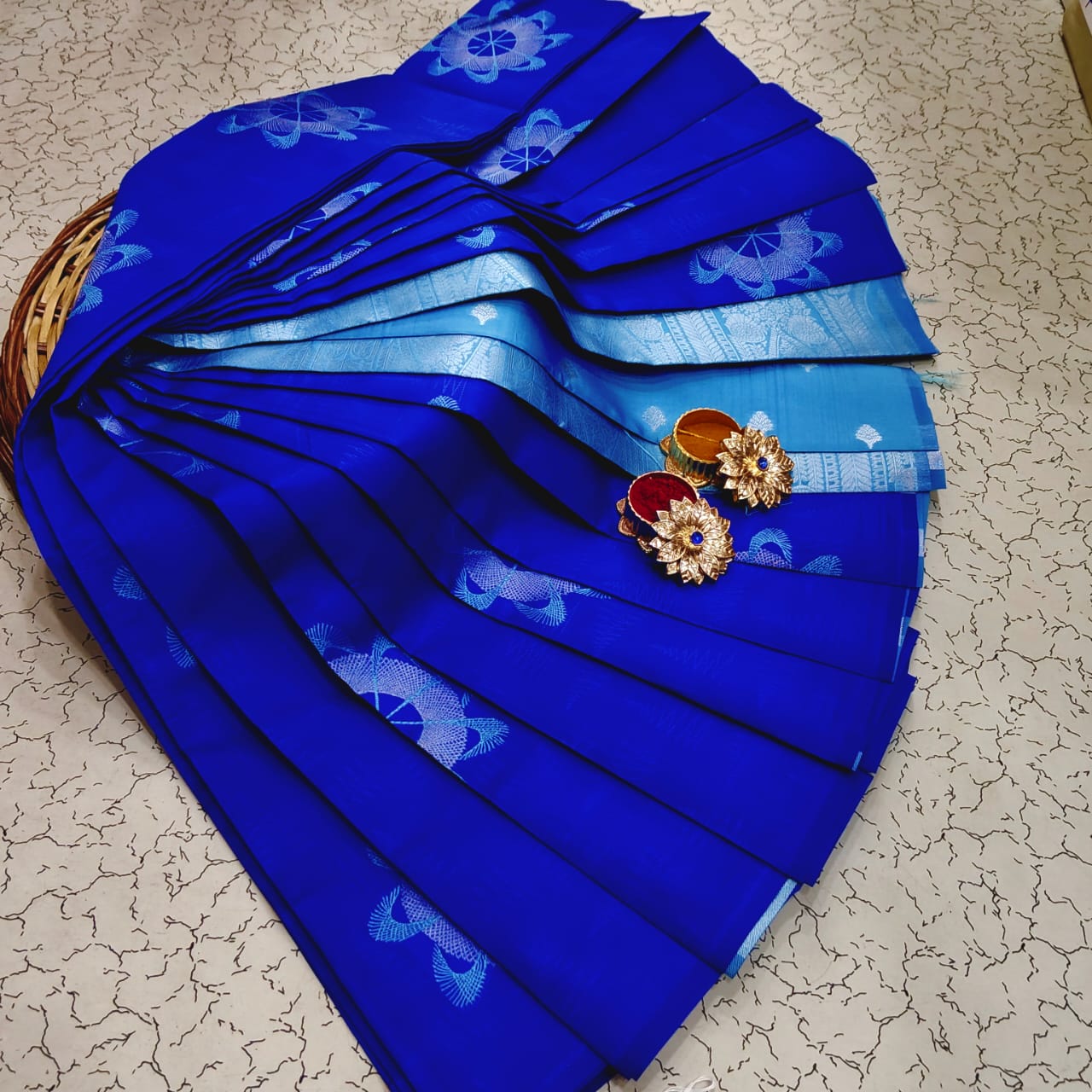 MuthuNila Soft Silk Saree