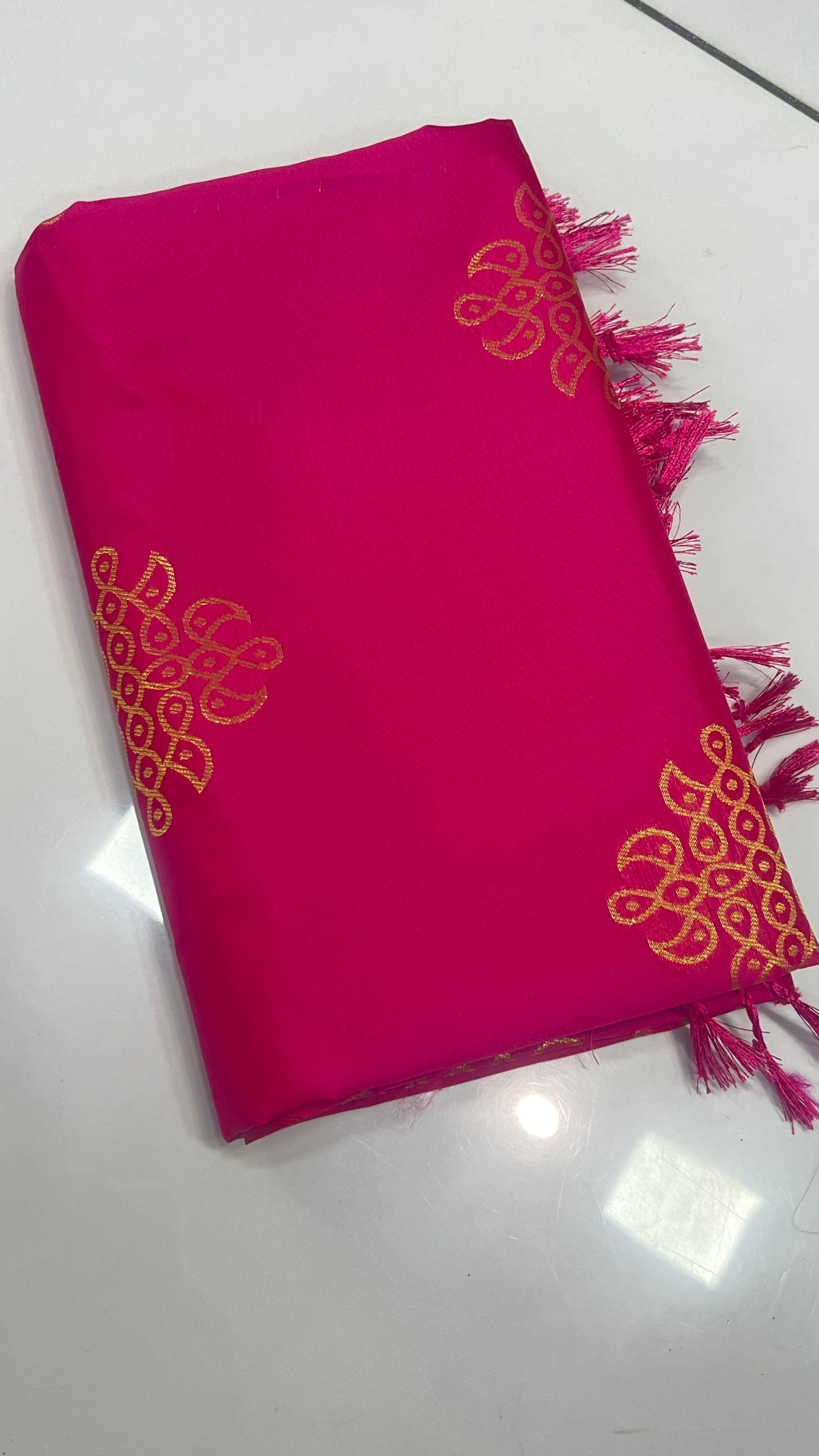 Premium kolam Silk Saree