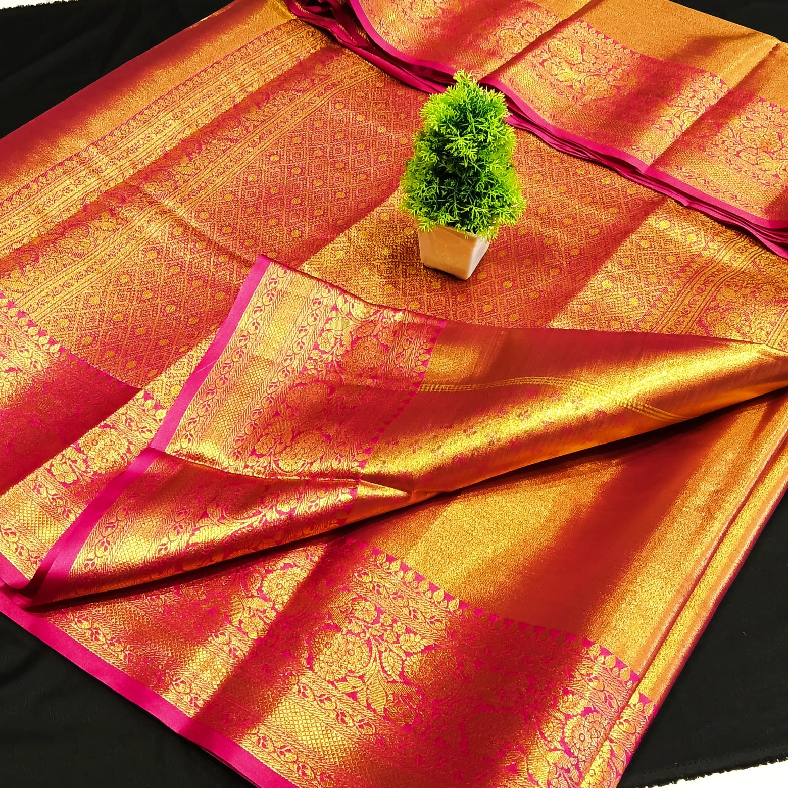 Rich Luxurious Traditional Silk Saree