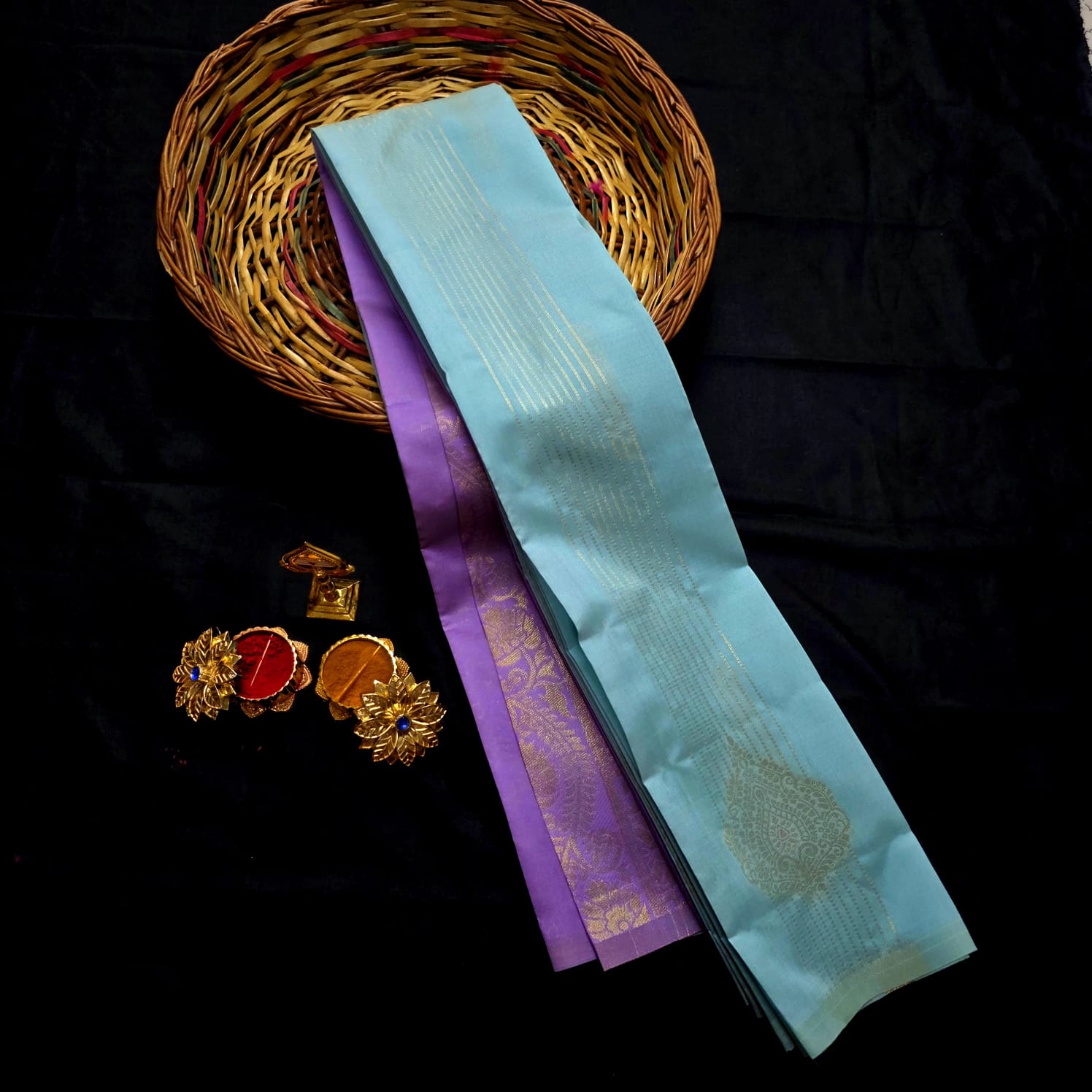 Borderless Vairaoosi Soft silk saree