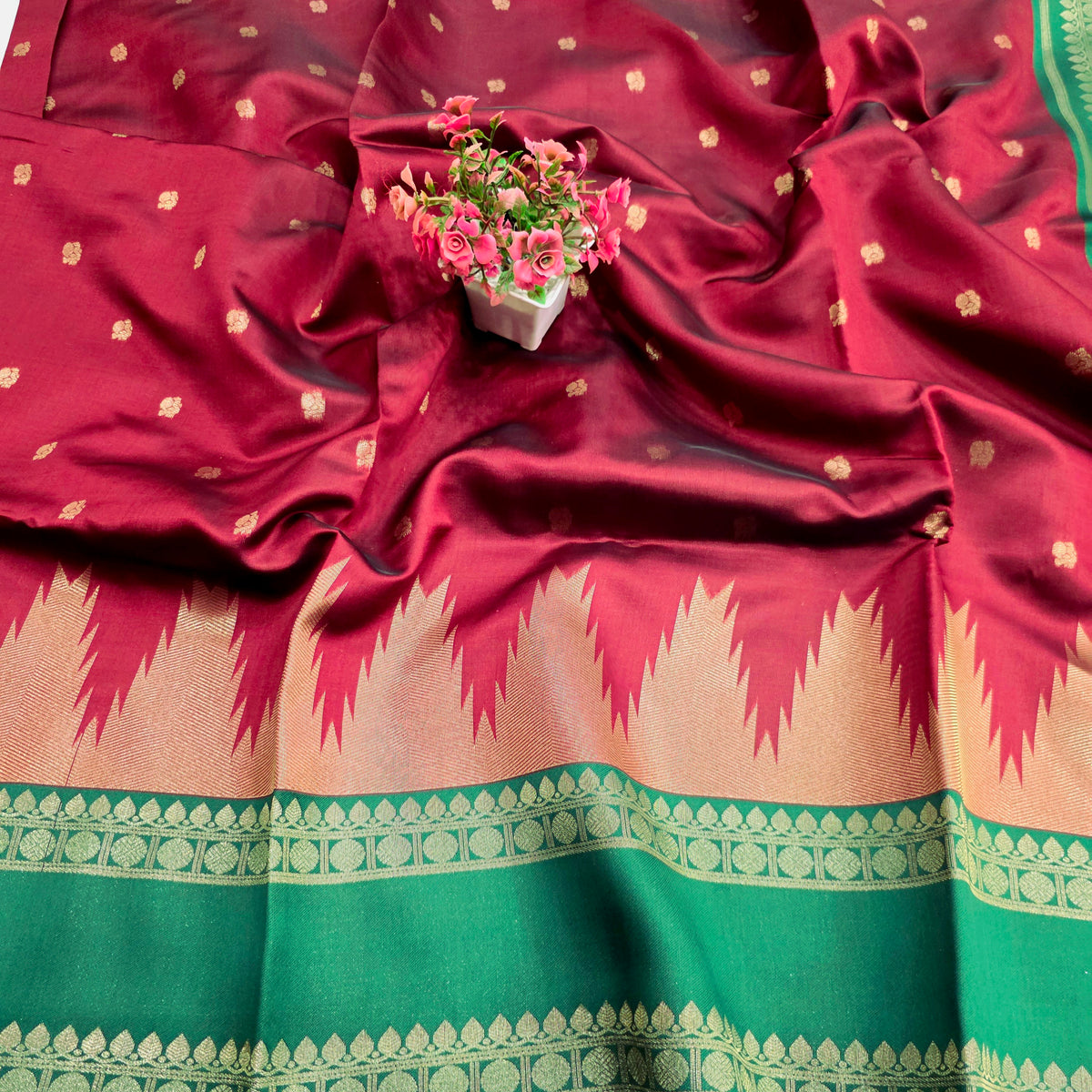 Checked Gold Woven Silk Saree