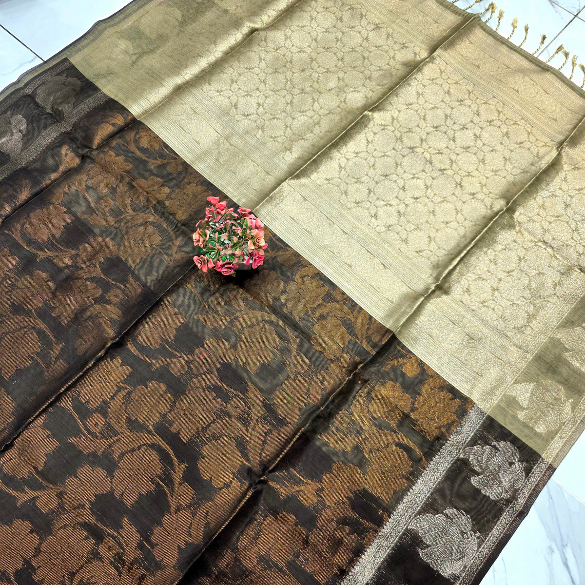 Premium Linen Brasso Silk Saree