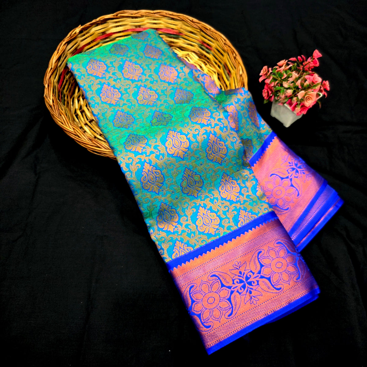 Mayil Pattu Saree ( Same Colour only dispatch )