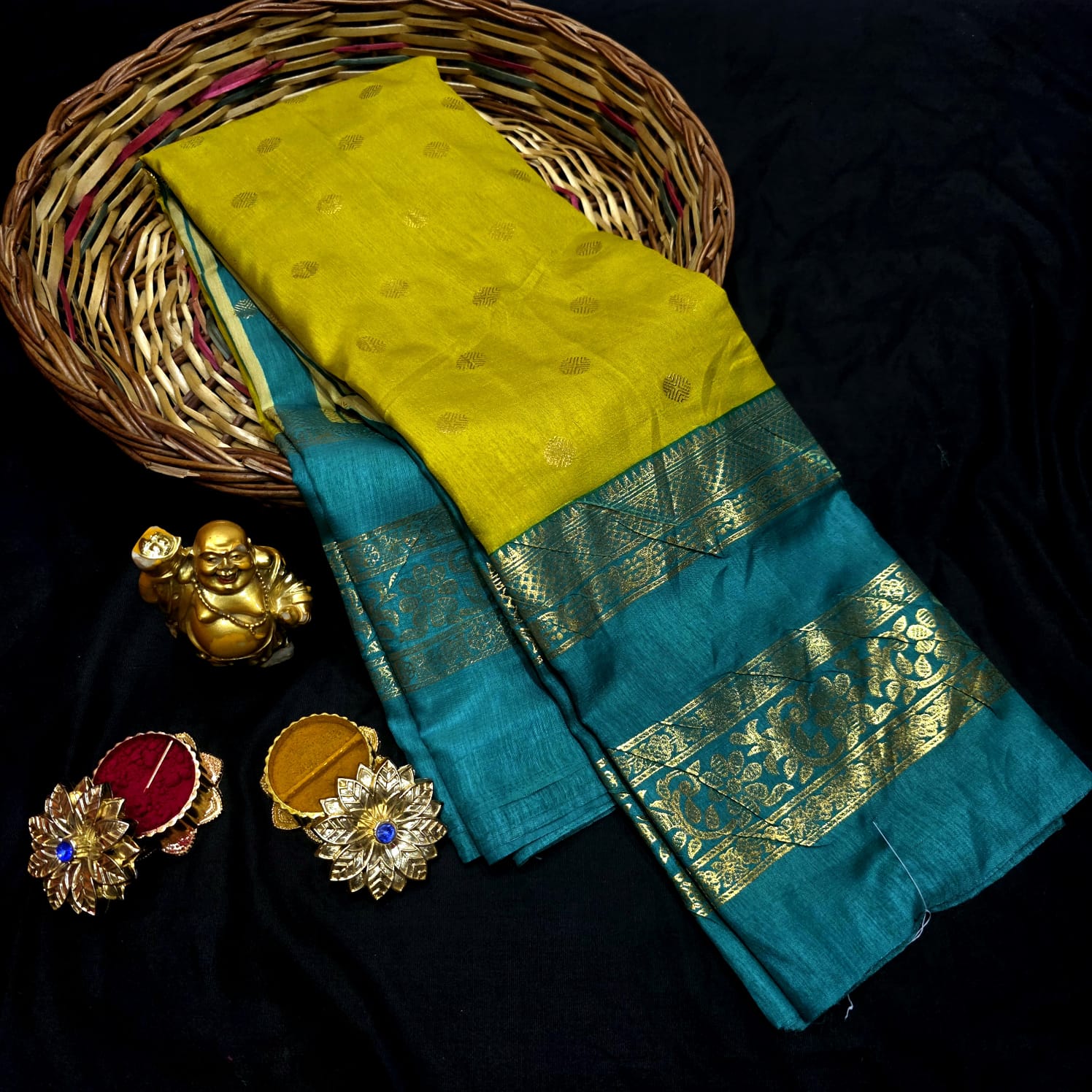 Digital Print Work Saree (Pre Booking 8 to 10 Days Dispatch Timing)
