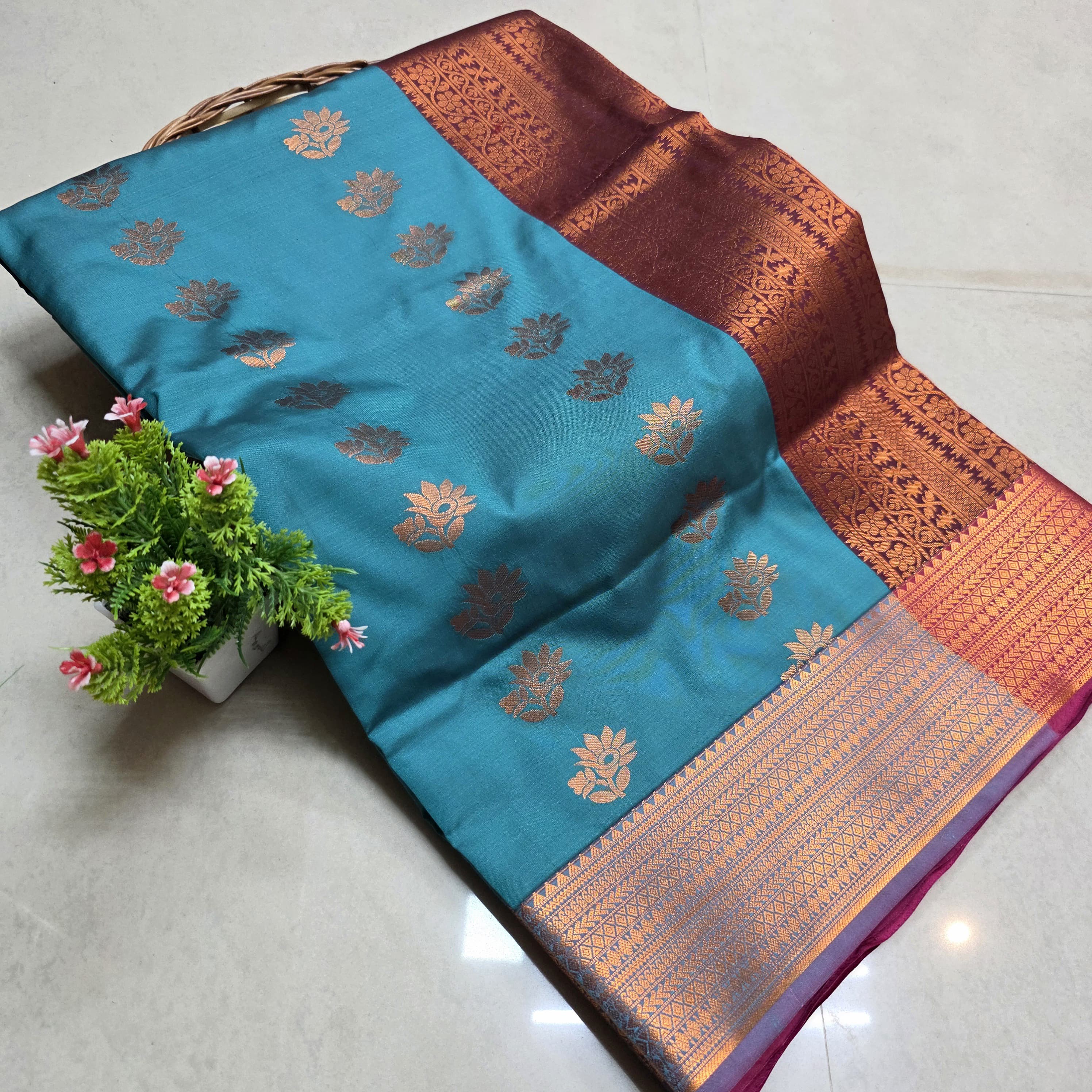 Stock Clearance Aadi Offer Saree