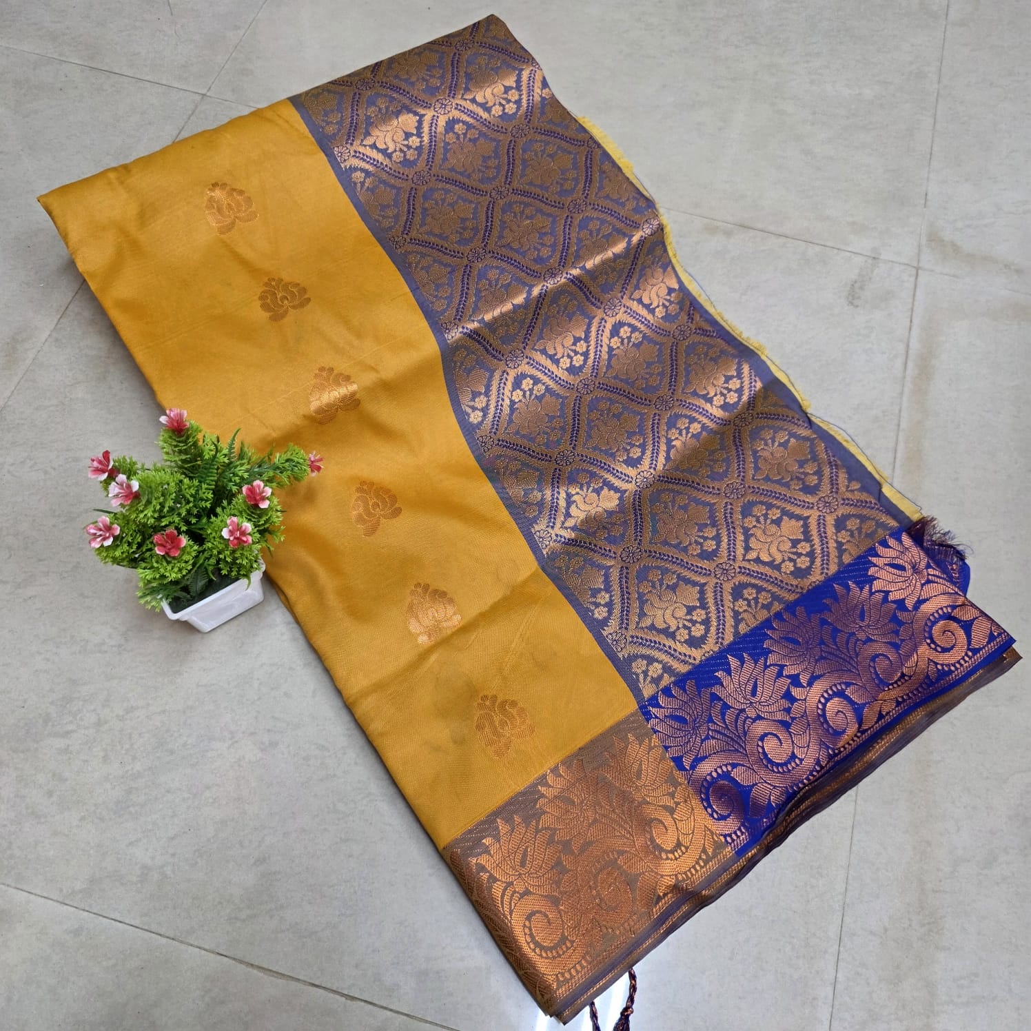 Stock Clearance Aadi Offer Saree